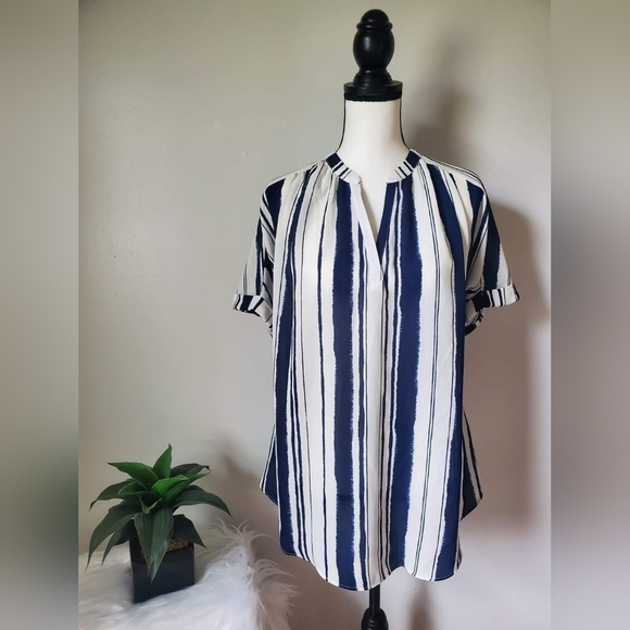 A.n.a Blouse - Picture 1 of 5